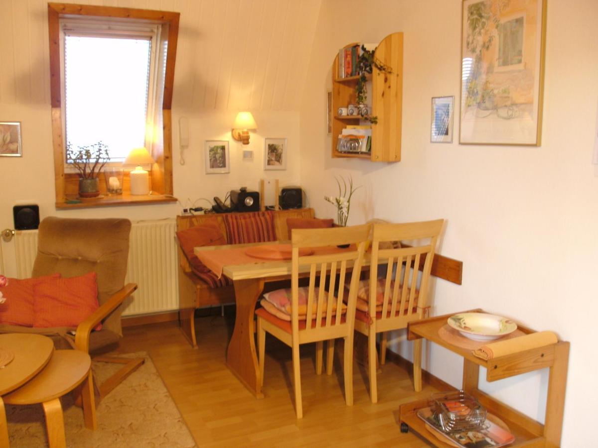 Apartamento Haus Mit Lilie Und Rose Westerdeichstrich Exterior foto